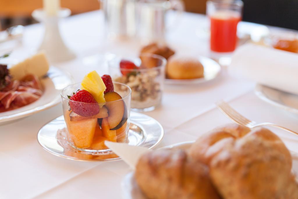 Hotel Tre Cime Sesto - Sexten Bagian luar foto