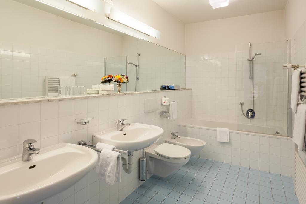 Hotel Tre Cime Sesto - Sexten Ruang foto