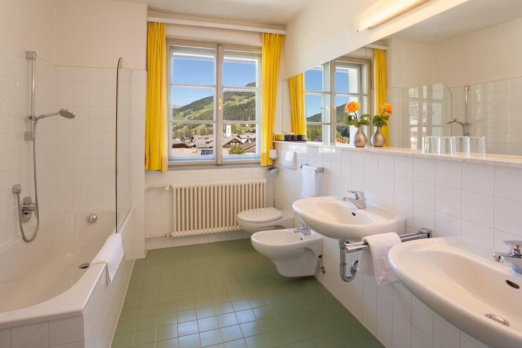Hotel Tre Cime Sesto - Sexten Ruang foto